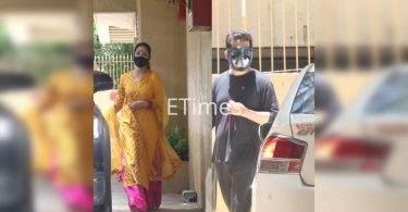 PIC: Newly-wed Yami spotted with husband