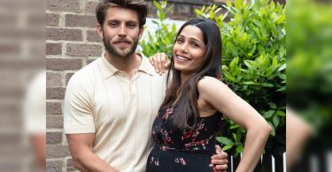 Freida Pinto announces pregnancy