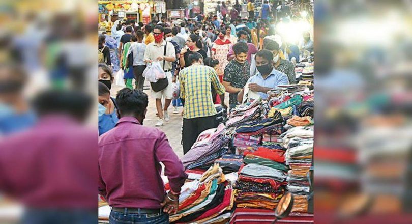 Vendors are permitted at the Sarojini market with a strange basis