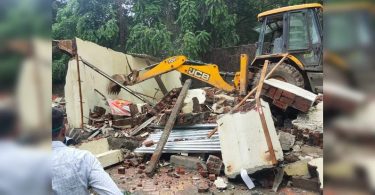 Thane: TMC cracks on 13 unauthorized construction