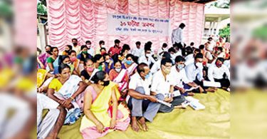 Chandrapur locals protest dumping land shifts