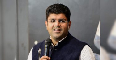 Hry explores the possibility for a flying school