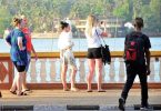 Five Lakh Lakh's Free Tourist Visa Center Offers Buoys Harapan Goa Tour Operator