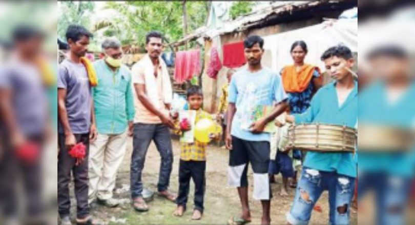 In the red zone, a headmaster fighting with the band, Baaja, book
