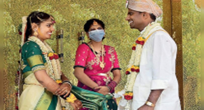 Karnataka: Industrial rolls as a wedding to shrink