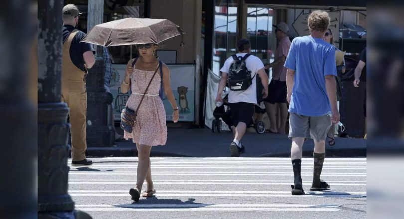 More deaths are reported in strong western western heat waves
