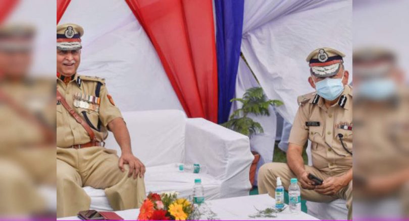 Retirement with head holds high: the top police come out