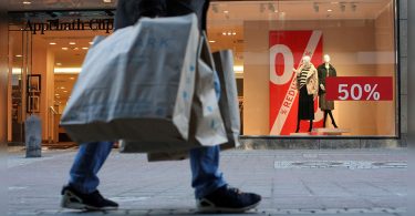 German unemployment fell because Covid infection declined