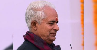 Dishonest tehsildar in India: Minister Raj