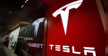 Tesla 'recalls' vehicles in China for online software update