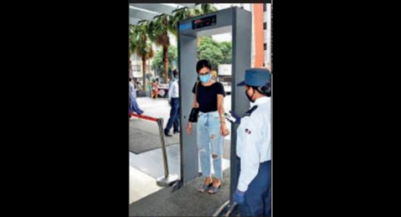 Kolkata: No-vax-no-entry plan gets support from malls, docs