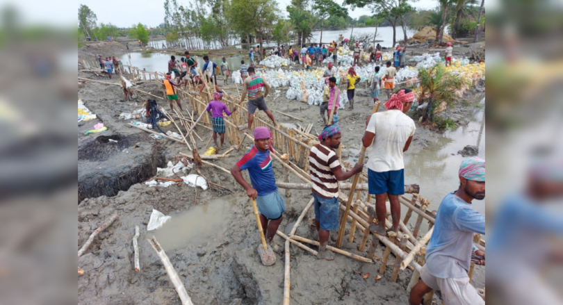 Bengal: Sunderbans islands evacuated ahead of high tide