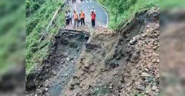 Key Darjeeling link closed after landslides