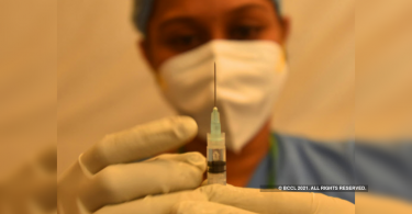 Women Thane got three vaccine shots in one day