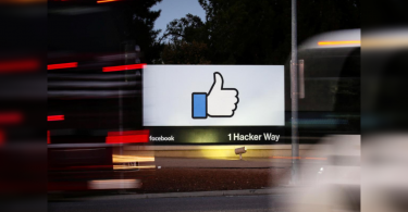 Facebook won the antitrust dismissal, soaring to $ 1 trillion