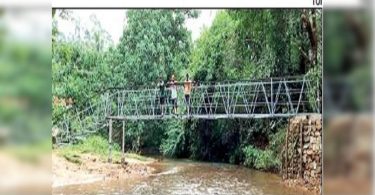 Karnataka: Dakshin Kannada villagers crowdfund, build 50ft-long bridge