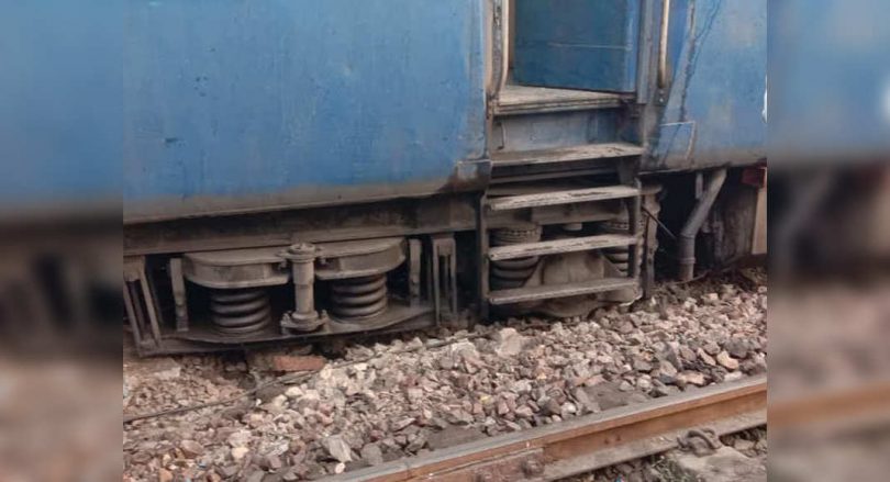 Goa-bound Rajdhani Exp derails inside tunnel near Ratnagiri