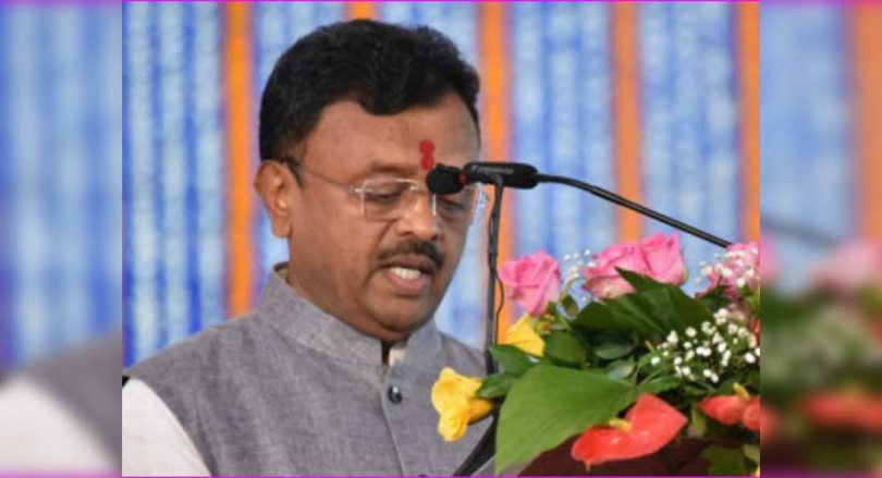 '50L could be infected in 3rd wave in Maha'