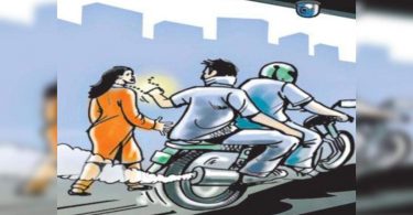 Minor among two held looting gold chain in Kutch