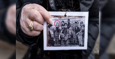 Poland defends law that could bar Jewish restitution claims