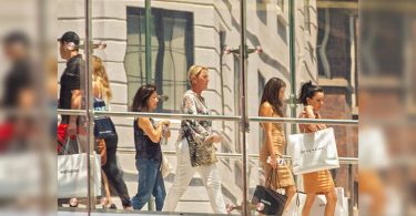 '38% Australians who lost jobs during pandemic were younger than 25'