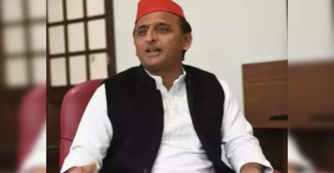 Samajwadi Party sacks 11 dist chiefs in UP