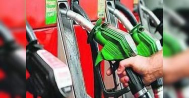 Petrol crosses Rs 100 in Bihar after another round of hike