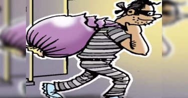 Thief in Nagpur gifts Rs 50,000 jewellery to mom, car to dad after looting bank