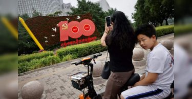 Beijing did not leave coincidence in front of the centenary party