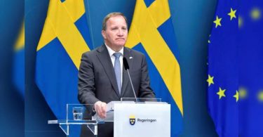 Resign or call elections? Big decision for Swedish PM