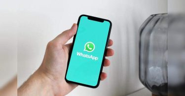 WhatsApp users might get a better voice message feature