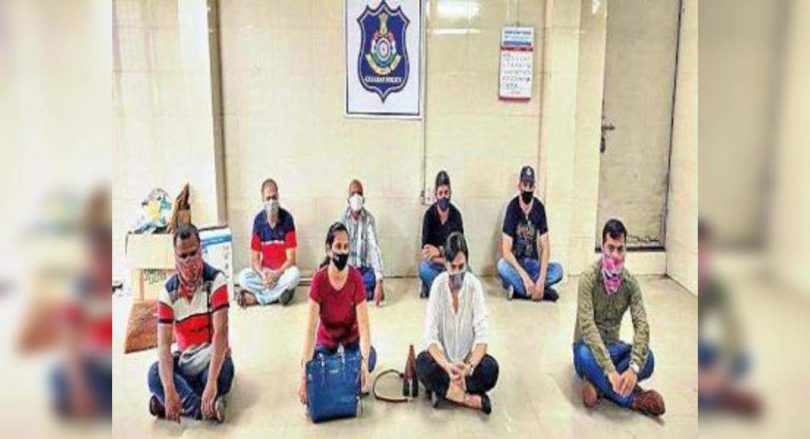 8 held at Vadodara to spread rumors about vaccines