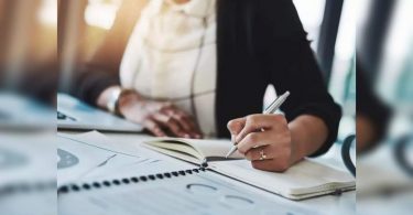 Only about 1 out of 10 employees are women, on average: criskil