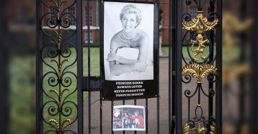 Fuck the prince to reunite to launch a Diana statue in London