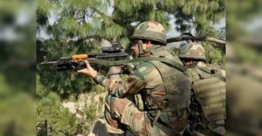 Let the terrorist, Pakistani's hand was killed in a meeting in Srinagar