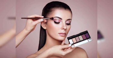 Attractive make-up trends for summer