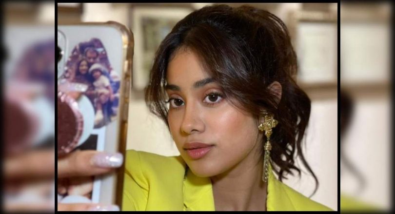 Pic: How JasaHvi makes Mom Sridevev late near