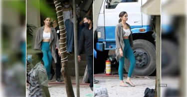 Deepika was seen in the Shakun Batra movie set