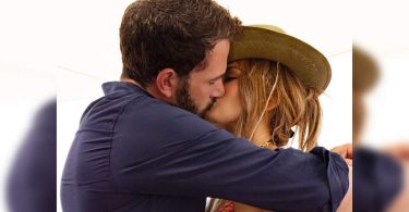 Jennifer-Ben makes relationship officials