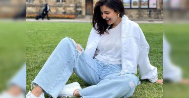 Athiya changed the photographer to Anushka Sharma