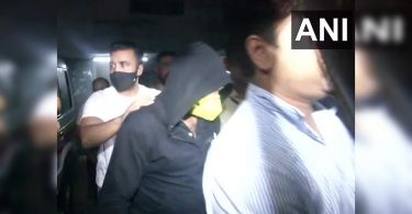 Yash: Used 2 identities such as Akshay Kumar