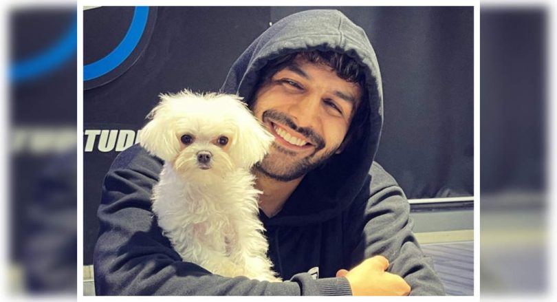 Kartik posts images with Fur friends