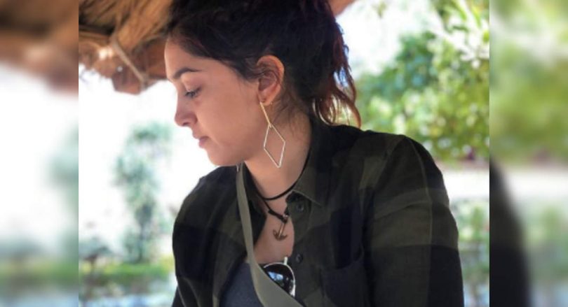 Is Ira Khan blurring cigarettes in a new photo?