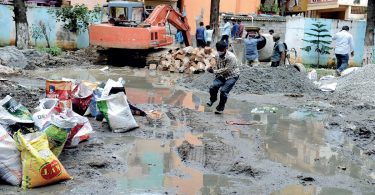 Bengaluru: Dirty water enters the house