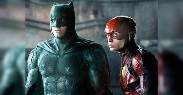 Flash: Batman gets a new suit, batcycle