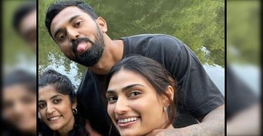 Kl Rahul Sweetly commented on GF Athiya's photo