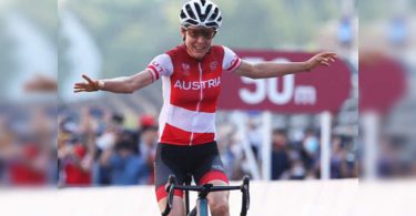 Kiesenhofer took the golden gold racing shock after vleuten gaffe van