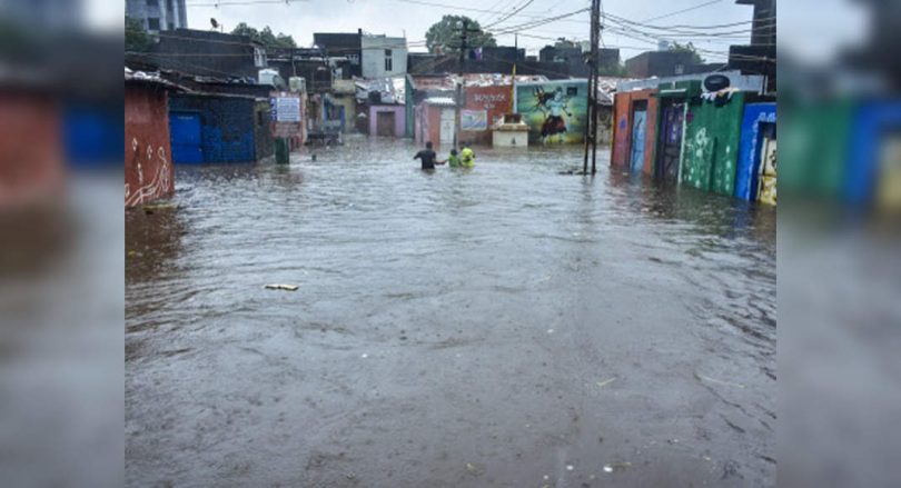 Some GUJ areas see more than 100mm rain in a 12-hour period