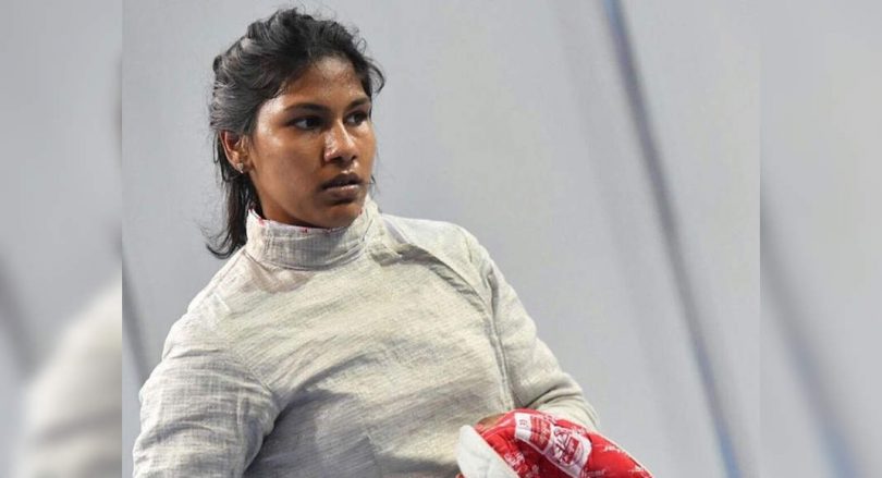 Start confident to Fencer Bhavani, win 15-3 against Azizi