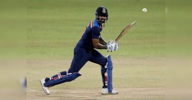 Batting Soakumar Yadav is amazing to watch: Shikhar Dhawan